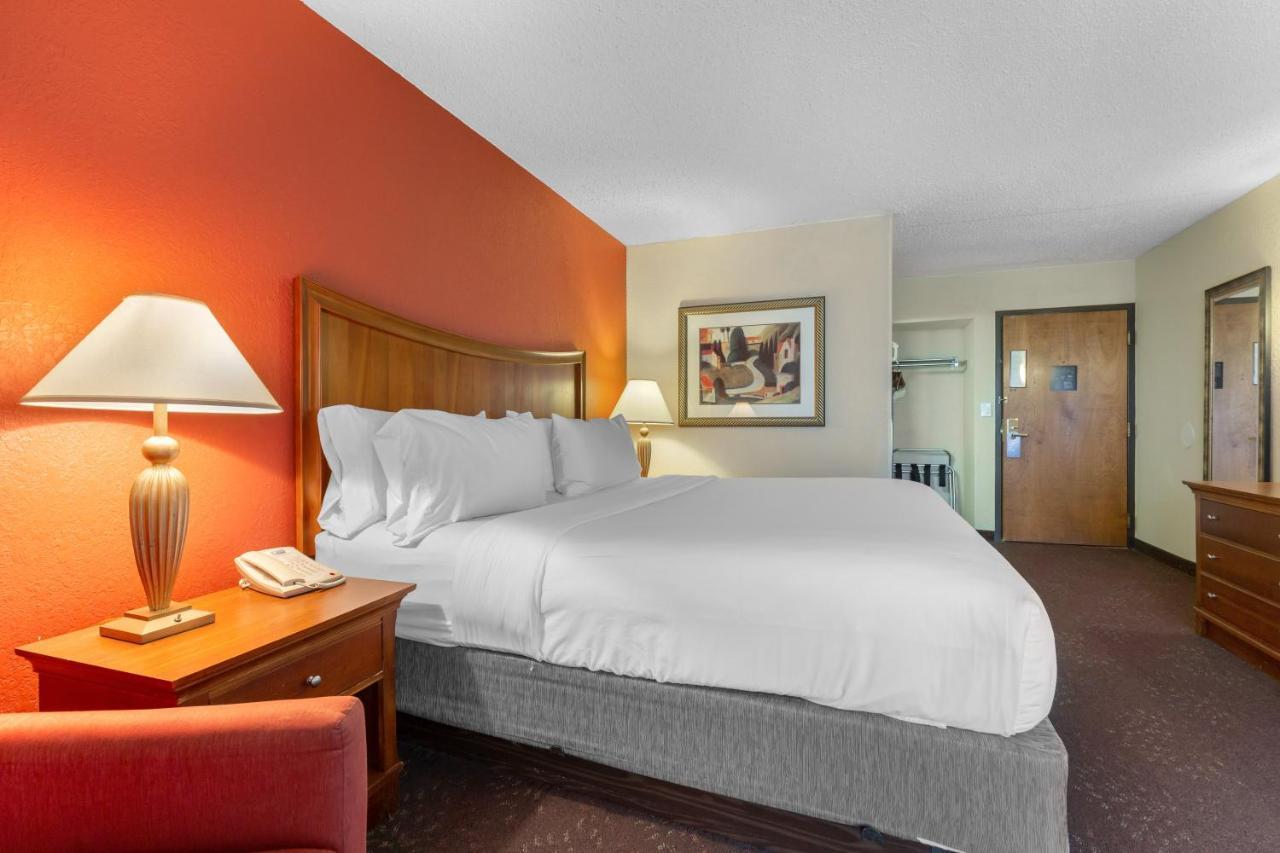 Holiday Inn Express Chicago-Downers Grove By Ihg Exterior foto