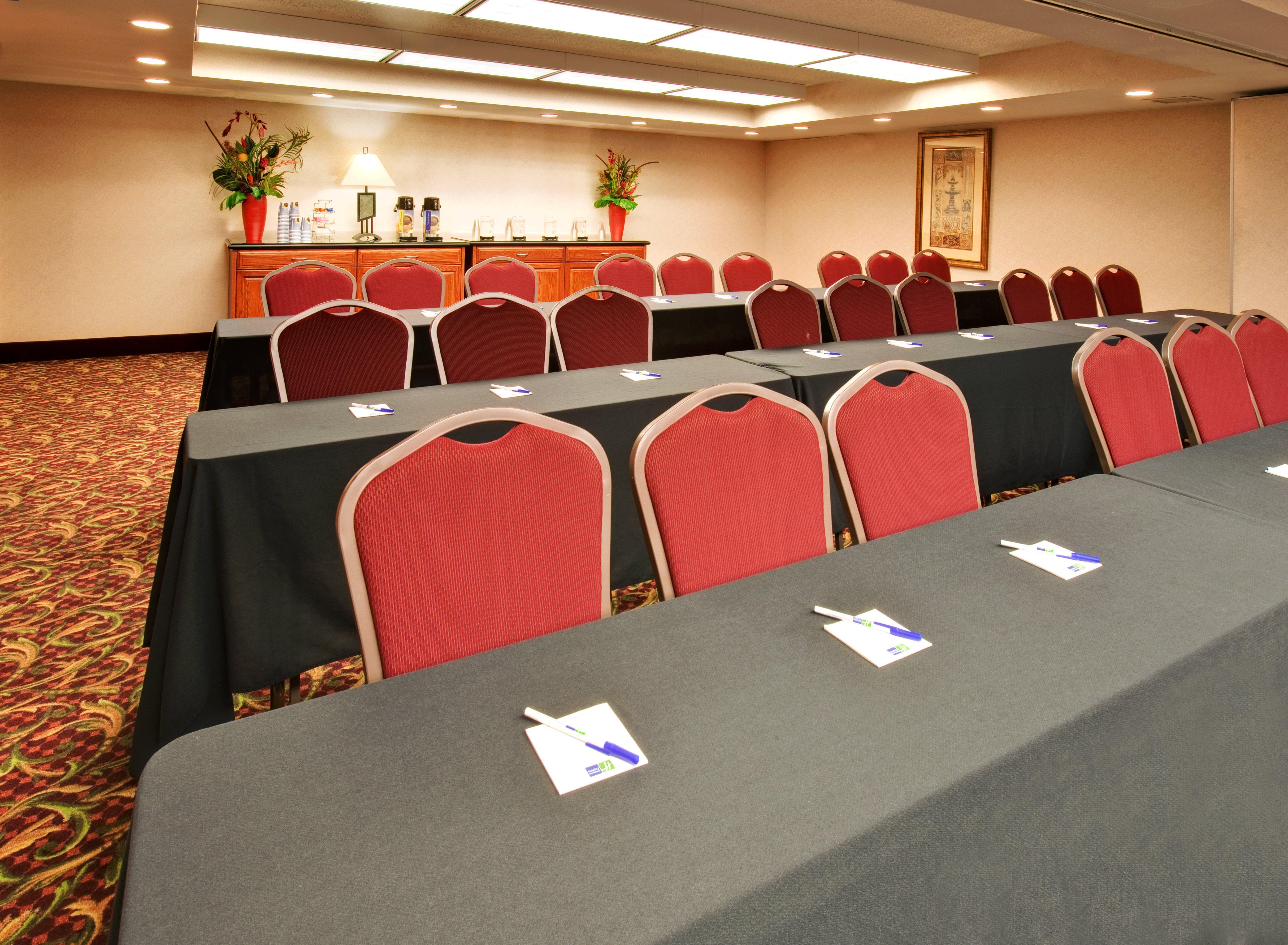 Holiday Inn Express Chicago-Downers Grove By Ihg Instalações foto